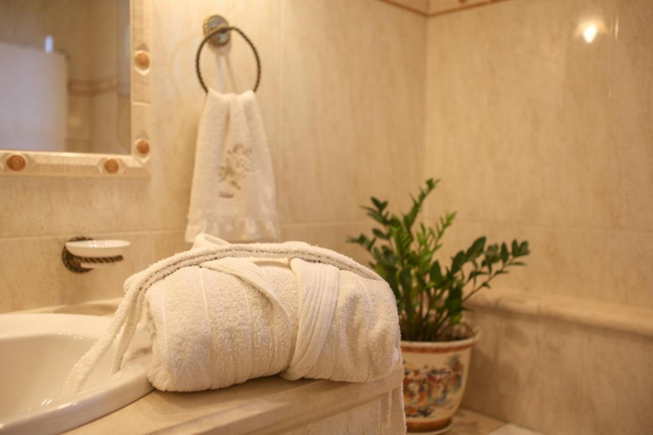 Vila Kalielaia Mouzakion  Ngoại thất bức ảnh